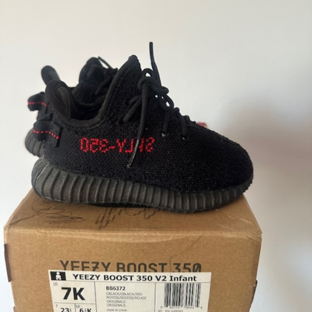 Yeezy Black and Red Boost 350 V2 Kids
